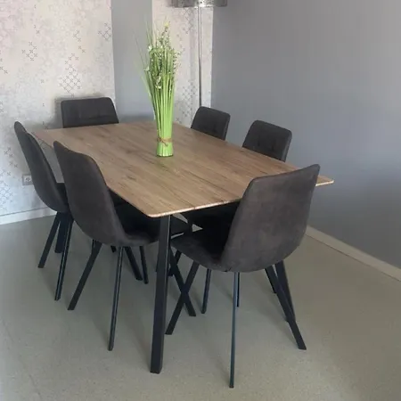 Avec Balcon A 2 Pas La Gare Appartement