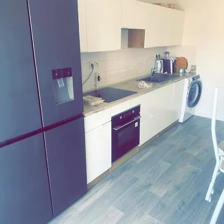 Appartement Avec Balcon A 2 Pas La Gare *